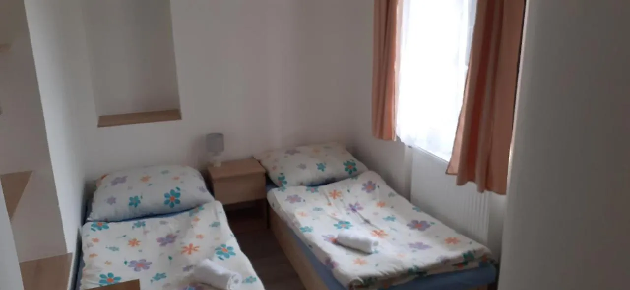 Farm stay Farma Macas Villa Lazne Bohdanec